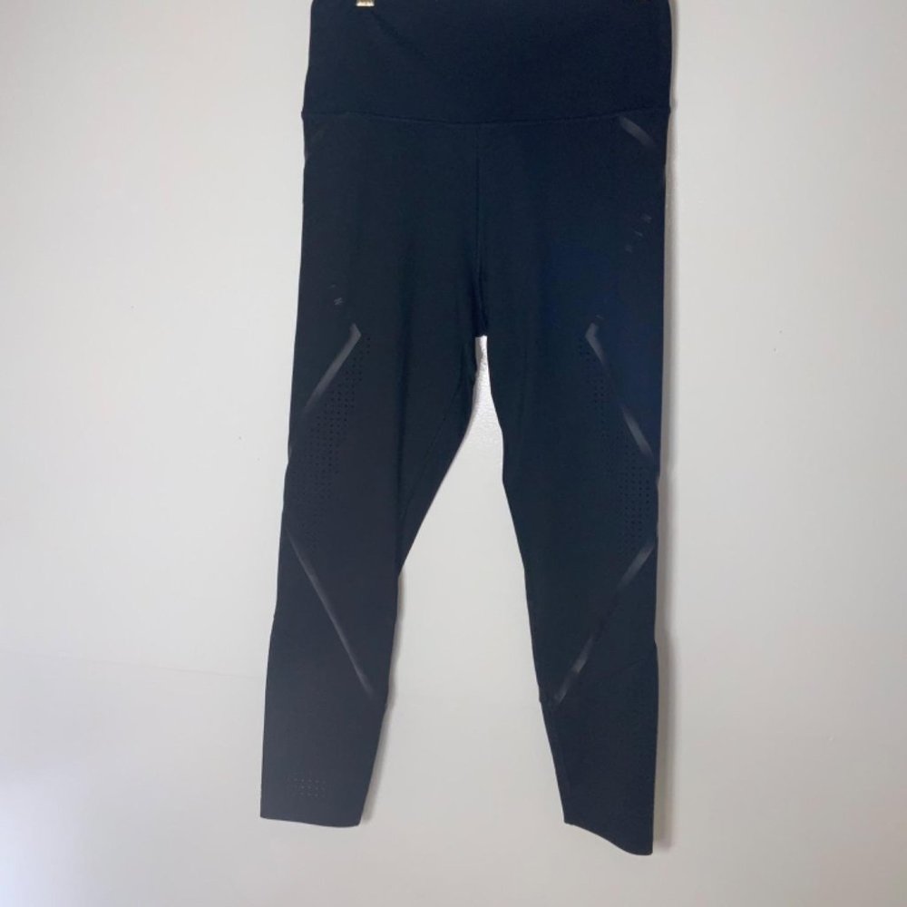 Victoria’s Secret Ultimate Medium Black Legging